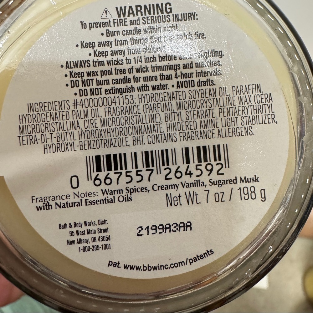 Bath Body Works Sugared Snickerdoodle Candle 7 OZ - Picture 3 of 4